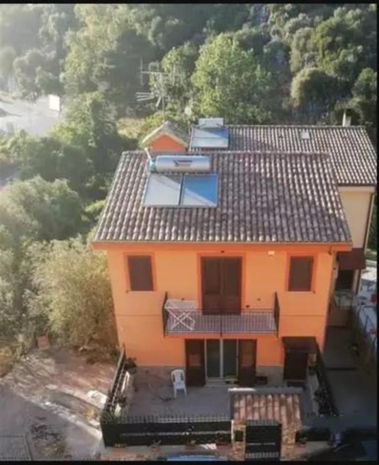 Villa in vendita a Montelepre