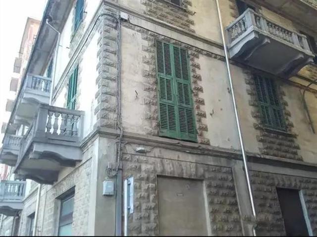 4-room flat in Via Colla, Cairo Montenotte - Photo 1