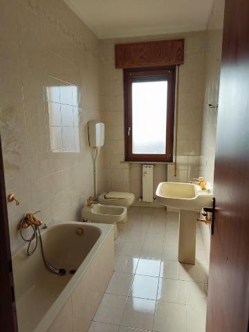 4-room flat in Via Don Giuseppe Giovine, Alessandria - Photo 1