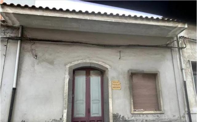 Detached house in Via Stabilimenti, Santa Venerina - Photo 1