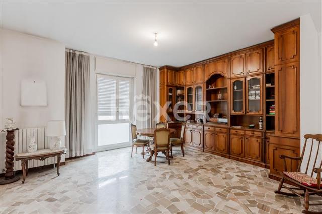 4-room flat in {3}, Corso Guglielmo Marconi - Photo 1