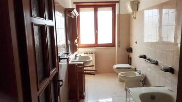 3-room flat in Via delle Ninfee, Priverno - Photo 1