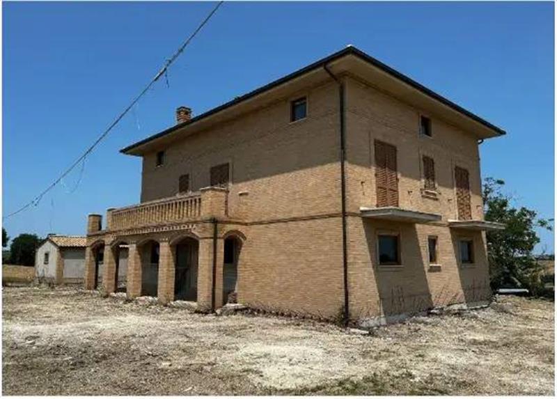 Villa in vendita a Montecassiano
