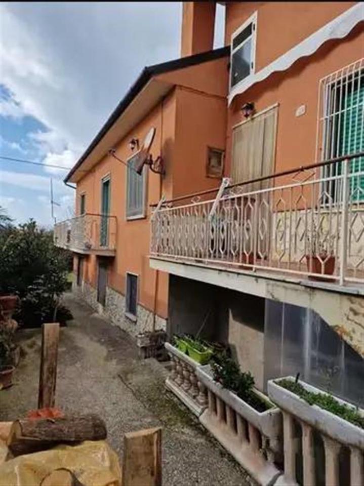 Villa in vendita a Mirabella Eclano