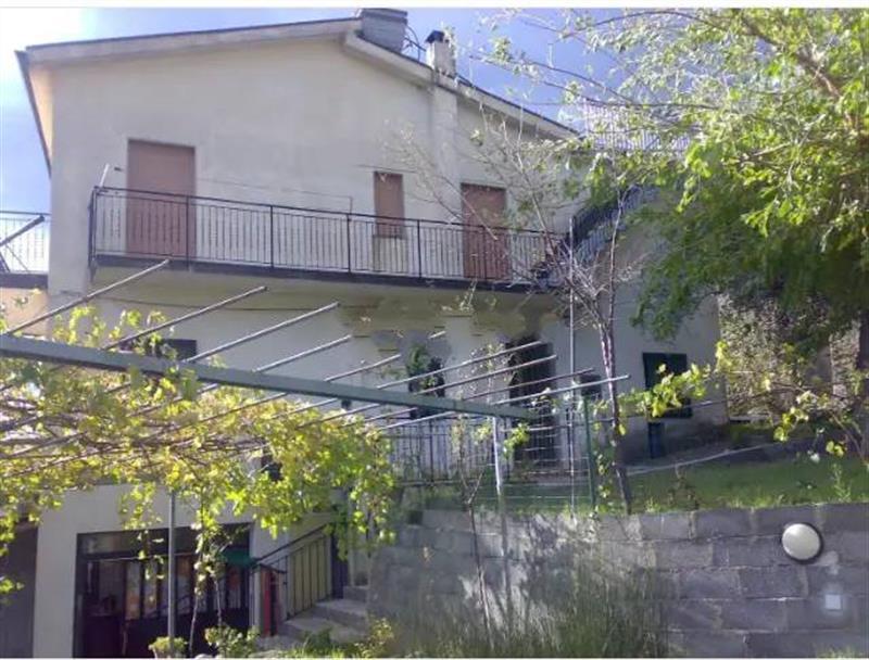 Casa indipendente in vendita a Sant'Angelo Di Brolo