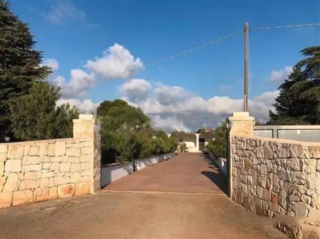 Mansion in Contrada Acquarella, Ostuni - Photo 1