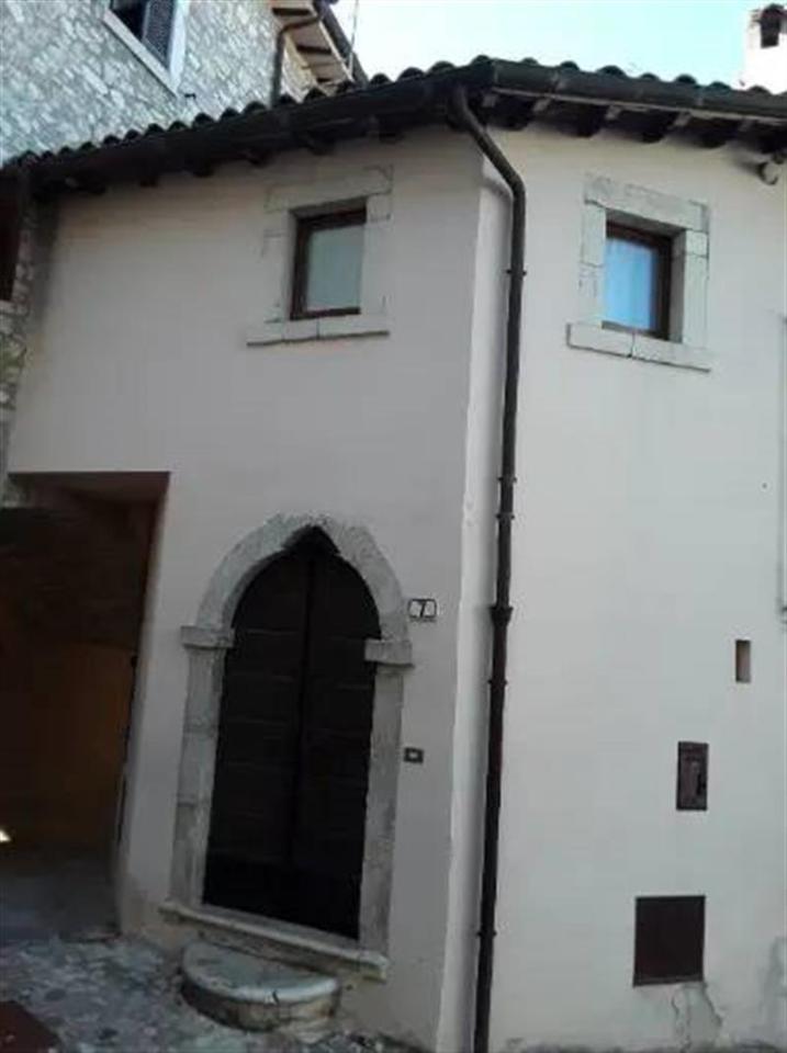 Appartamento in vendita a Monteleone Di Spoleto