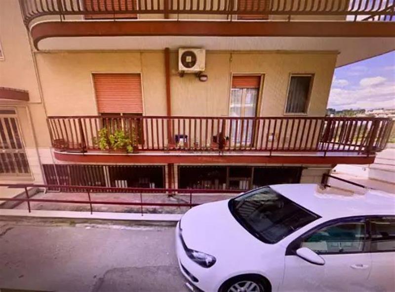Appartamento in vendita a Crispiano