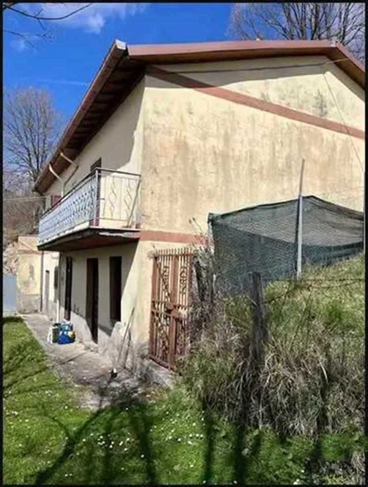 Casa indipendente in vendita a Pescorocchiano