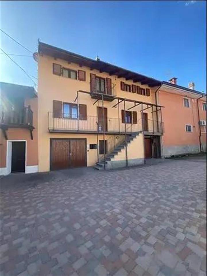 Casa indipendente in vendita a Roccasparvera
