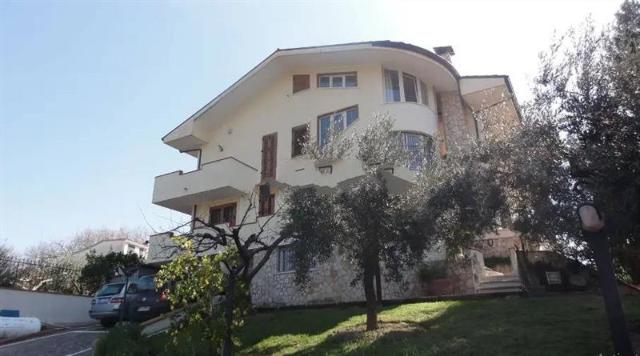 Mansion in {3}, Via Segni - Photo 1