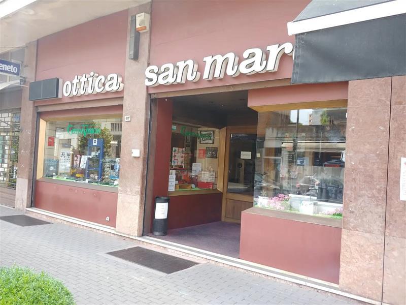 Locale commerciale in vendita a Pordenone