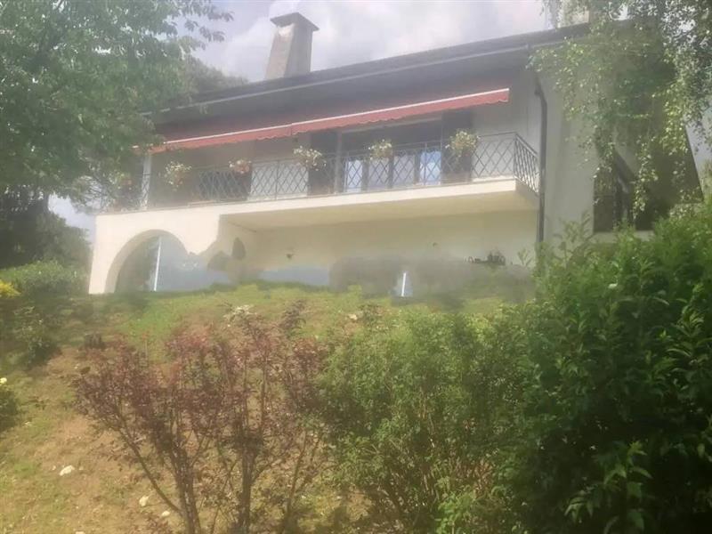 Villa in vendita a Artegna