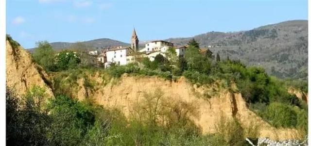 Dreizimmerwohnung in Strada Comunale di Piantravigne, Terranuova Bracciolini - Foto 1