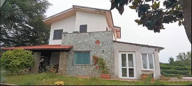 Terraced house in Strada San Cataldo, Viterbo - Photo 1