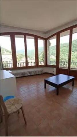 2-room flat in Piazza Francesco Buonamici, Dicomano - Photo 1