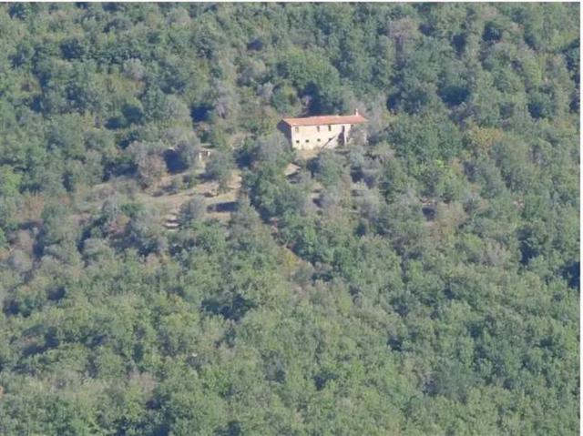 Country house or cottage in Case Sparse Pierle, Cortona - Photo 1