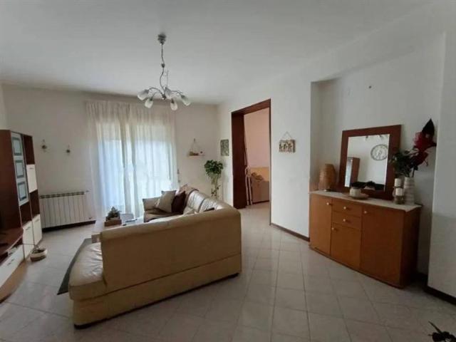 4-room flat in Via Alfio Cassisi, Piedimonte Etneo - Photo 1