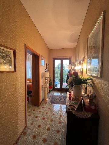 Apartament in Via Crocedivia 7, Montegiorgio - Photo 1