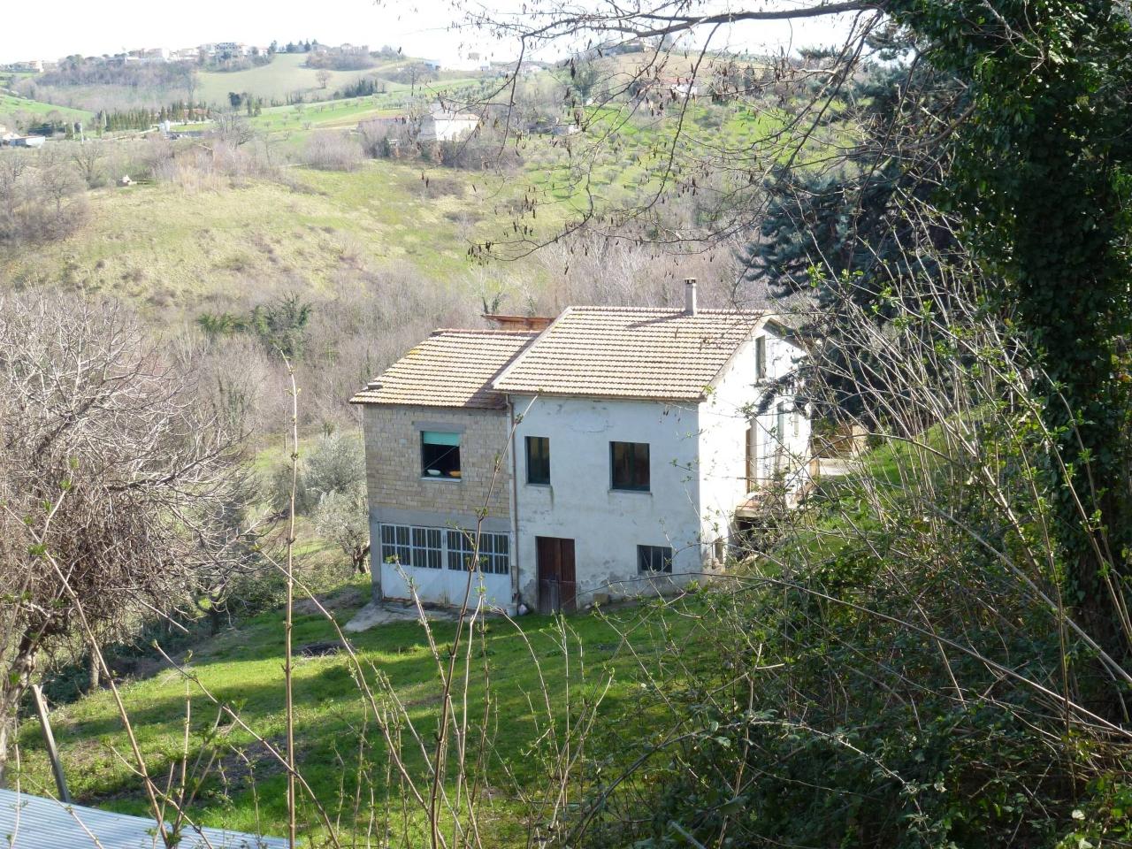Casa indipendente in vendita a Falerone