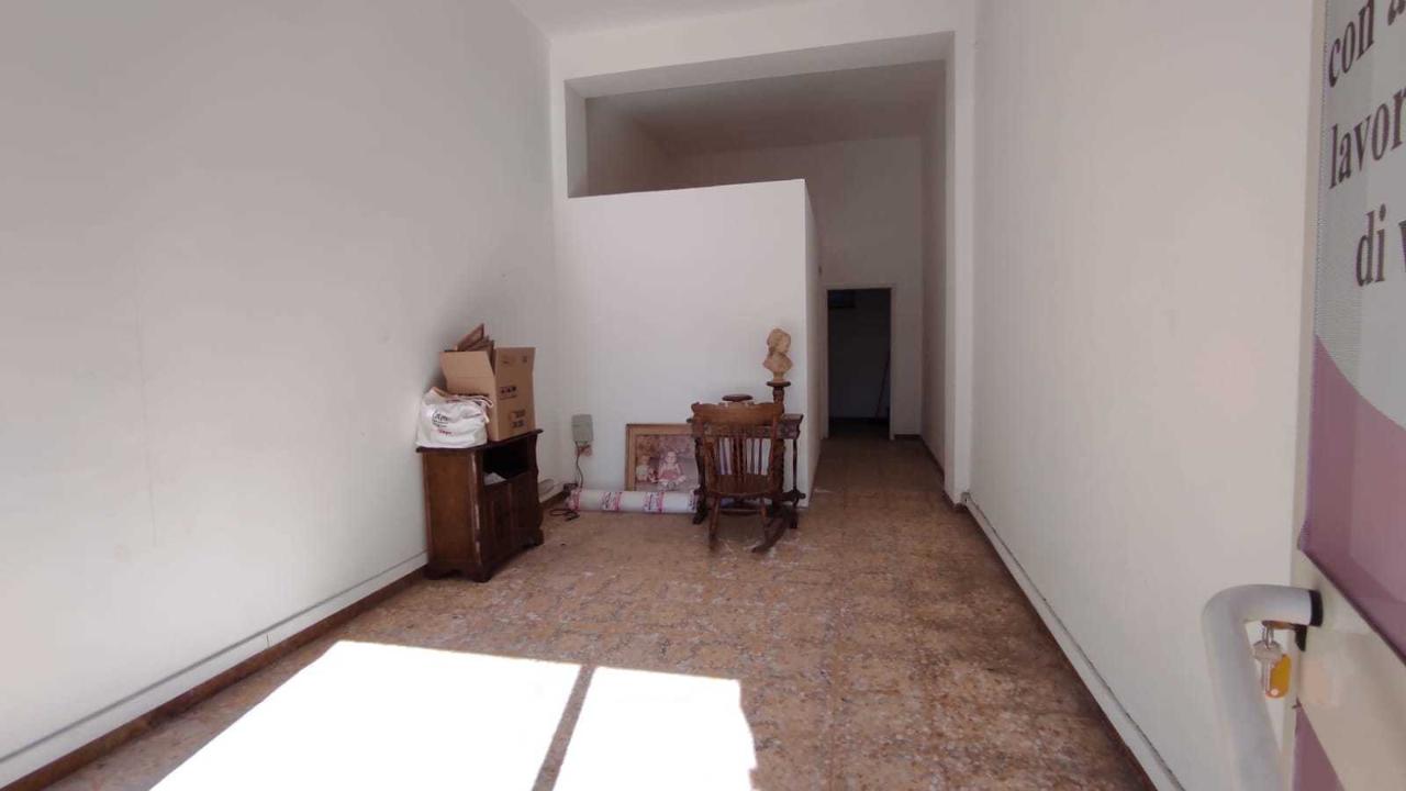 Negozio in a.Gramsci 44, Fiano Romano, {3} - Foto 2