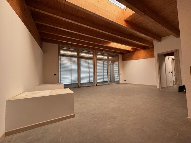 main gallery real estate image