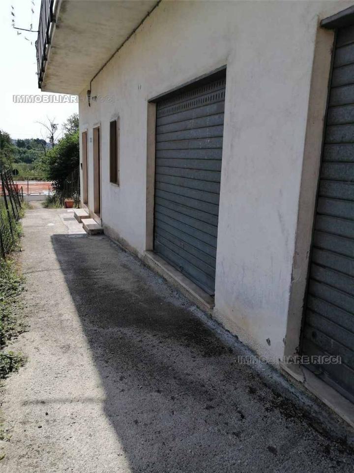 Garage in affitto a Pontecorvo