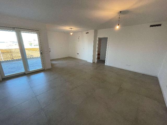 Vierzimmerwohnung in Via Pascoli, Fiume Veneto - Foto 1