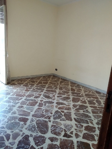 3-room flat in Via Petralia, Aci Catena - Photo 1