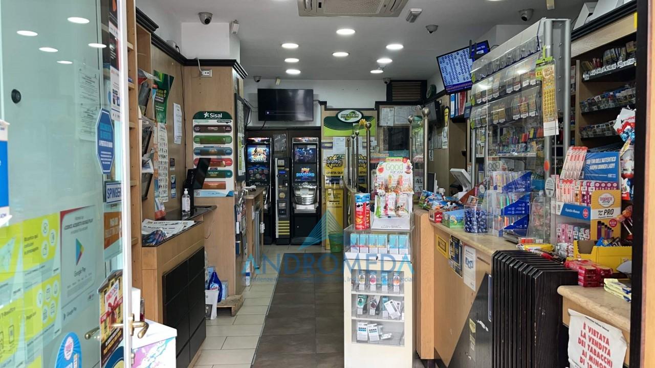 Negozio in , Napoli, {3} - Foto 2