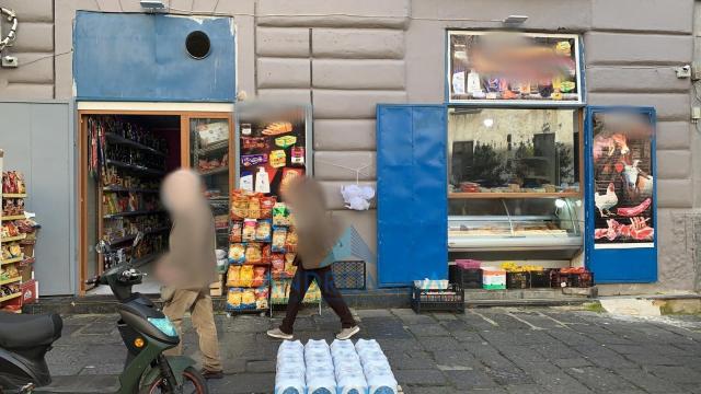 Commercial building in Via Stanislao Mancini, Napoli - Photo 1