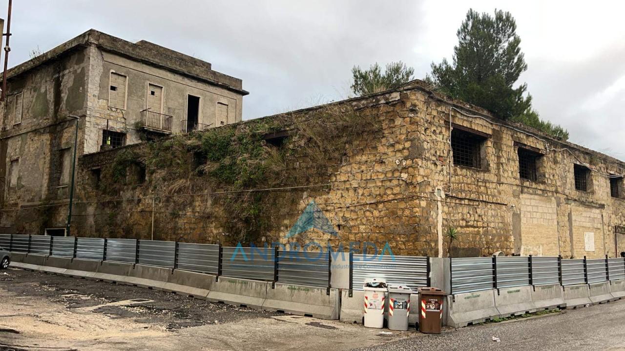 Palazzina commerciale in , Napoli, {3} - Foto 2