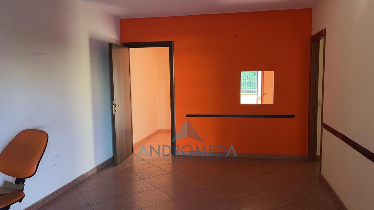 Ufficio in , Napoli, {3} - Foto 1