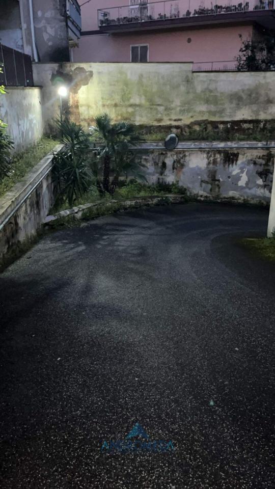 Palazzina commerciale in , Marano Di Napoli, {3} - Foto 2