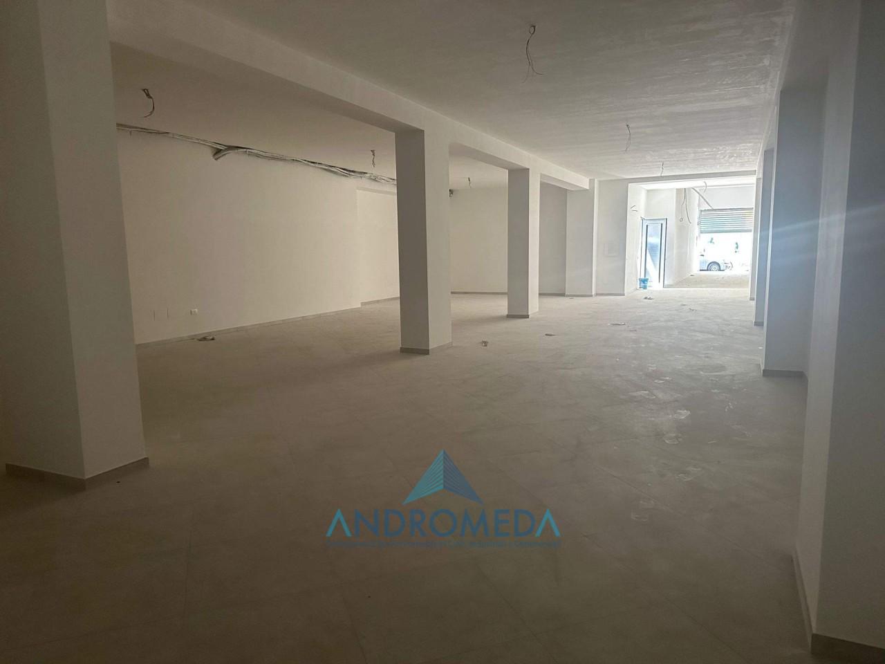 Palazzina commerciale in , Napoli, {3} - Foto 2