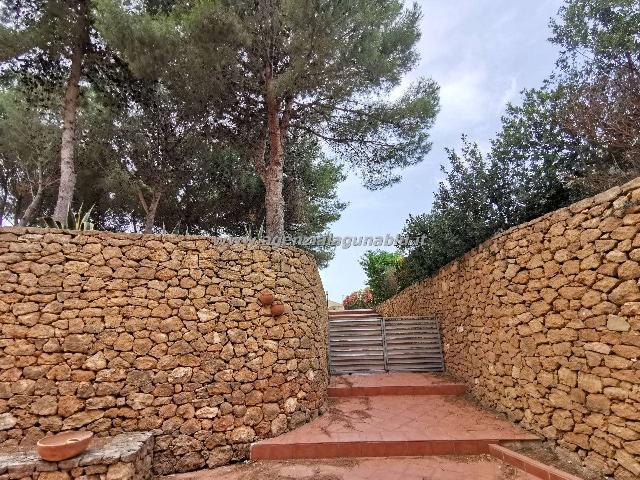 Single-family villa in Via Tunisi, Marsala - Photo 1