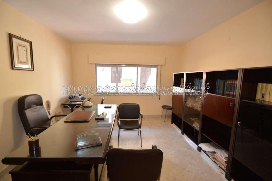 Ufficio in C/So Umberto, Mazara del Vallo - Foto 1