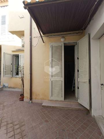 Detached house in Piazza del Popolo, Marsala - Photo 1