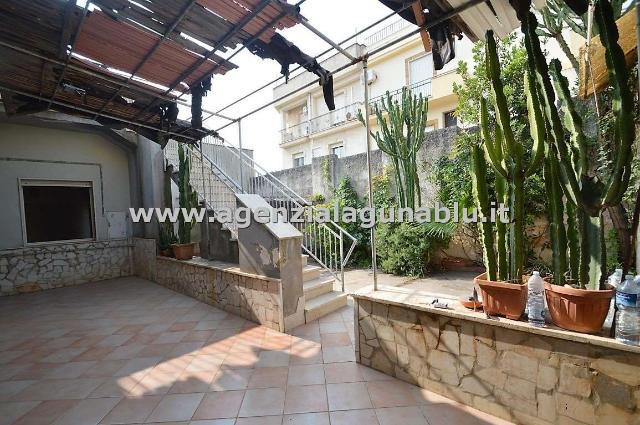 Detached house in {3}, Corso Armando Diaz - Photo 1