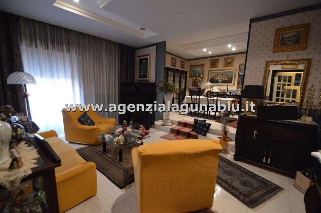 4-room flat in {3}, Piazza Chinea - Photo 1