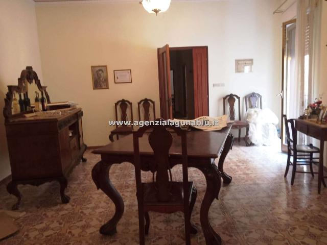 Casa indipendente in {3}, Corso Vittorio Veneto - Foto 1