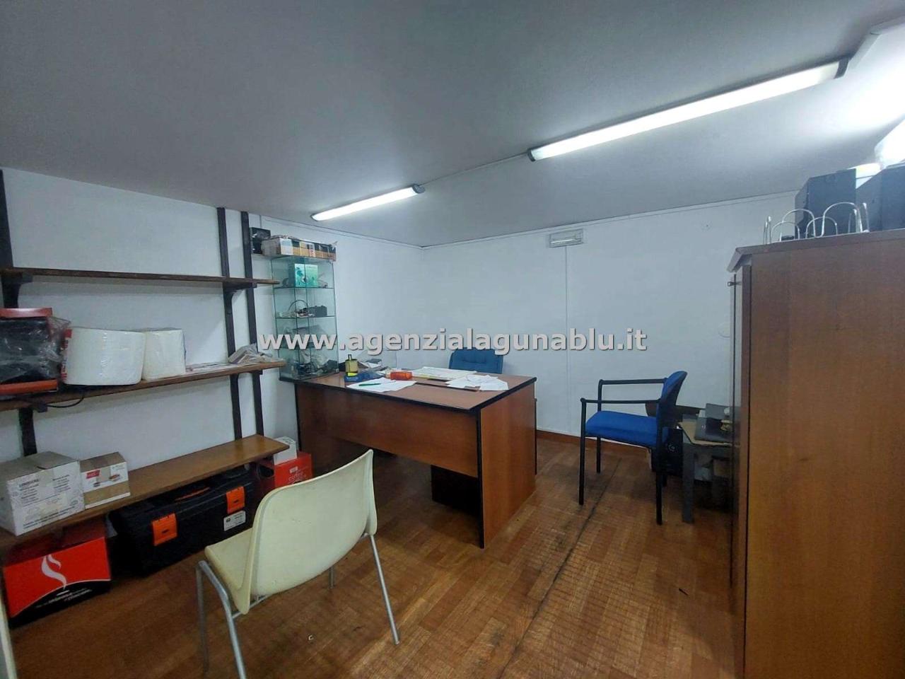 Magazzino in Via Val di Mazara, Mazara Del Vallo, {3} - Foto 2