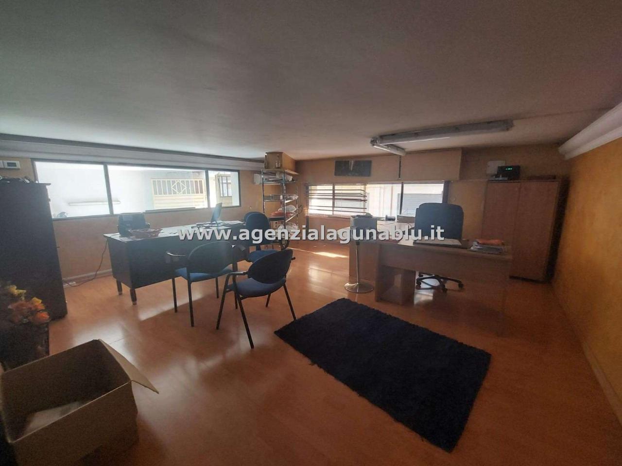 Magazzino in Via Val di Mazara, Mazara Del Vallo, {3} - Foto 1