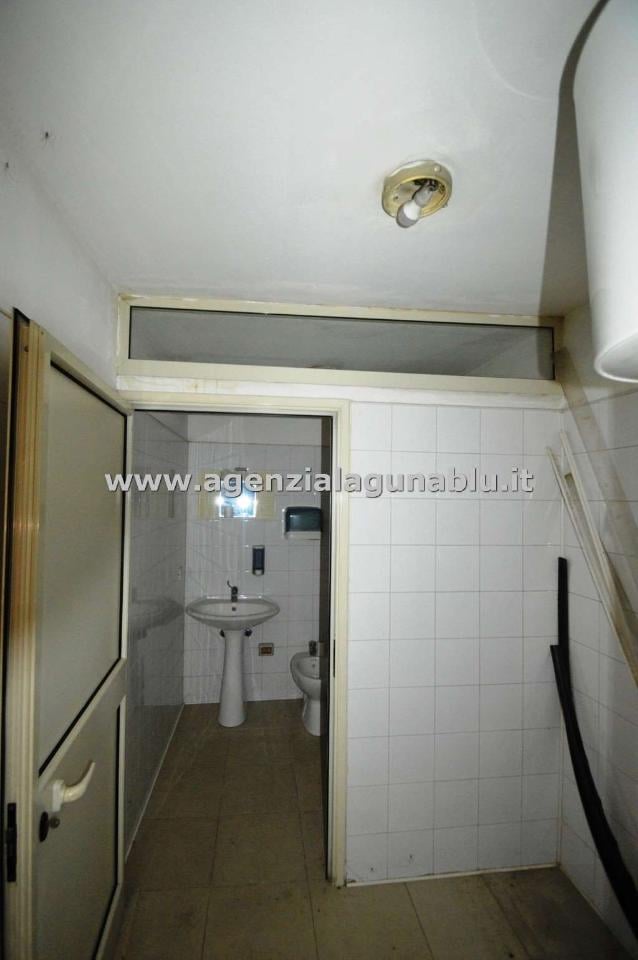 Negozio in Via Marsala, Mazara Del Vallo, {3} - Foto 2