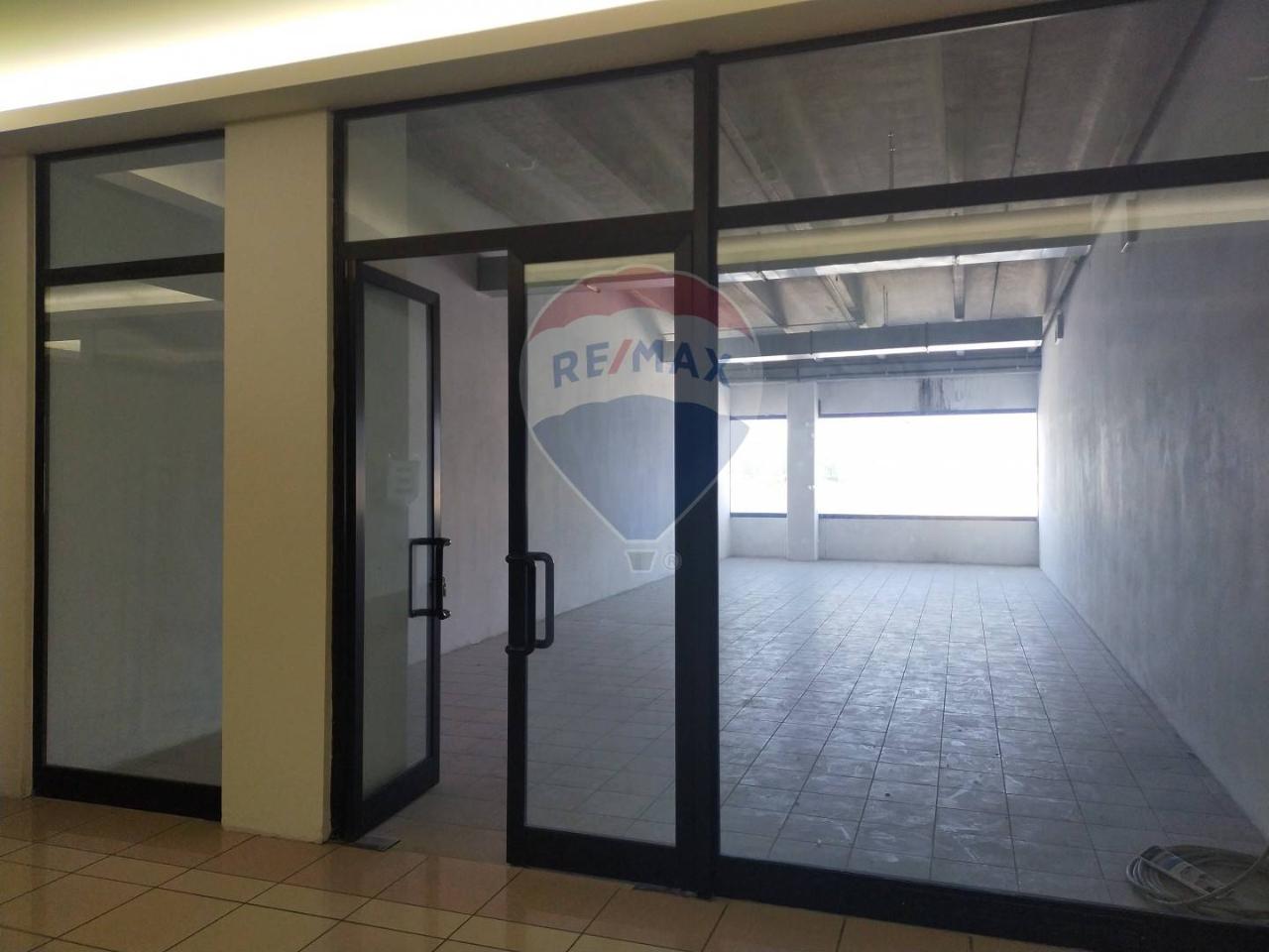 Negozio in , Castelletto sopra Ticino - Foto 1