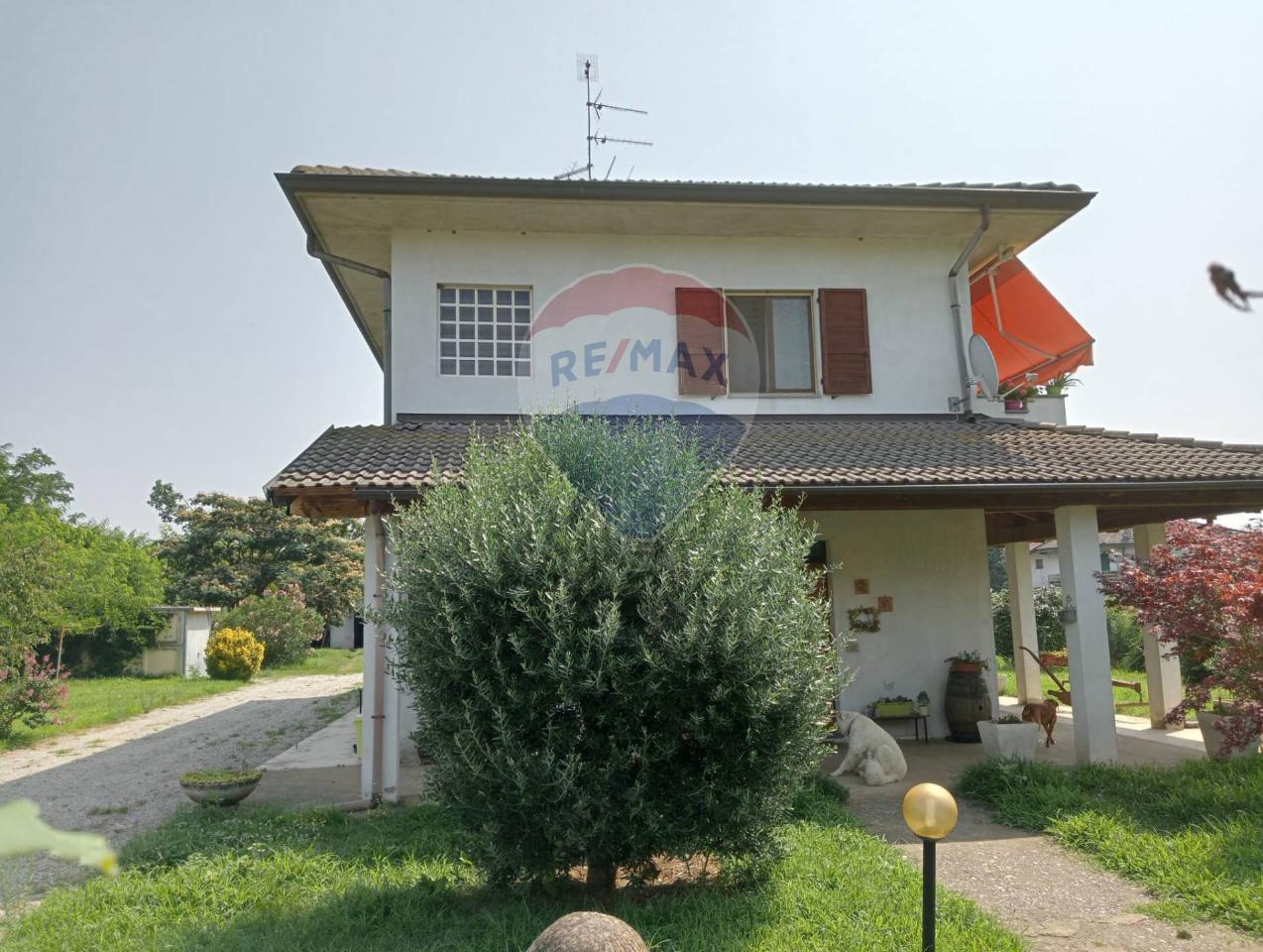 Casa indipendente in vendita a Vaprio D'Agogna