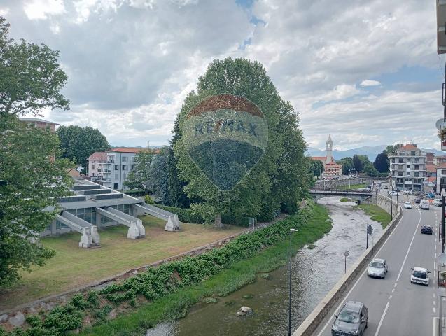 4-room flat, Borgomanero - Photo 1