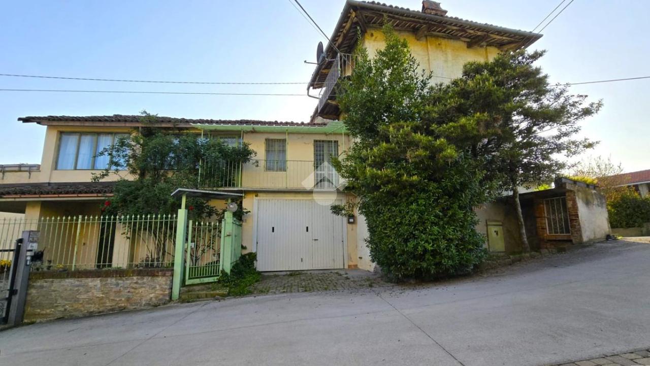 Casa indipendente in vendita a Clavesana