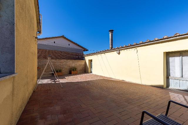 4-room flat, Sovicille - Photo 1