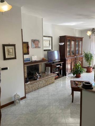 3-room flat in Via Roma, Carsoli - Photo 1